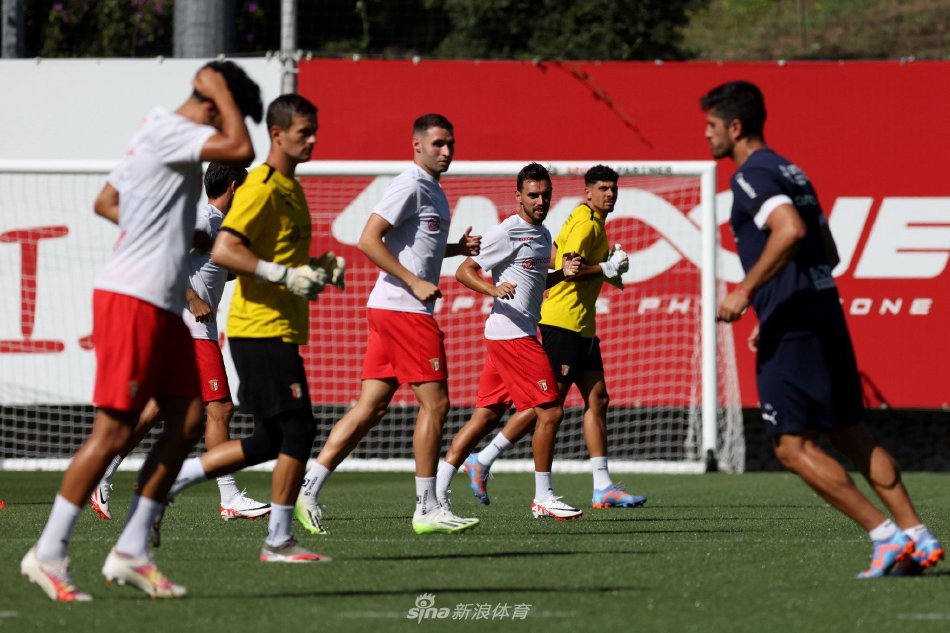 9国家队的 9国家队的