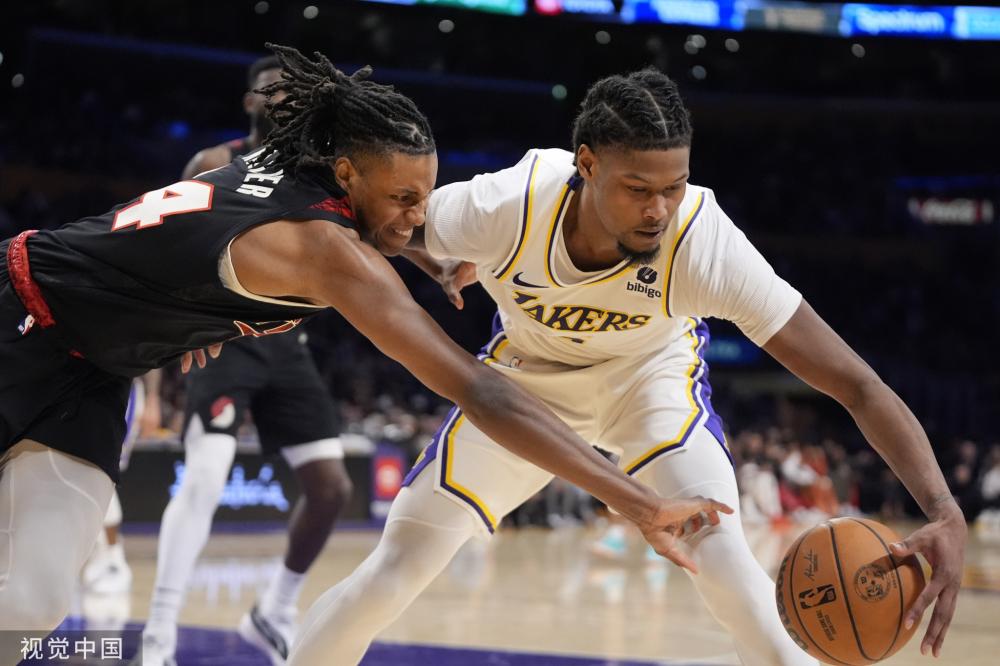 在绿茵场上 在绿茵场上