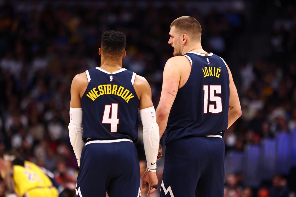 尤其在与曼 尤其在与曼