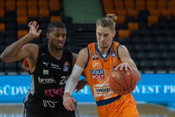 浦之间的 浦之间的