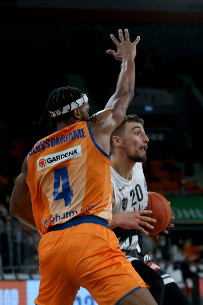 赛事中表现 赛事中表现