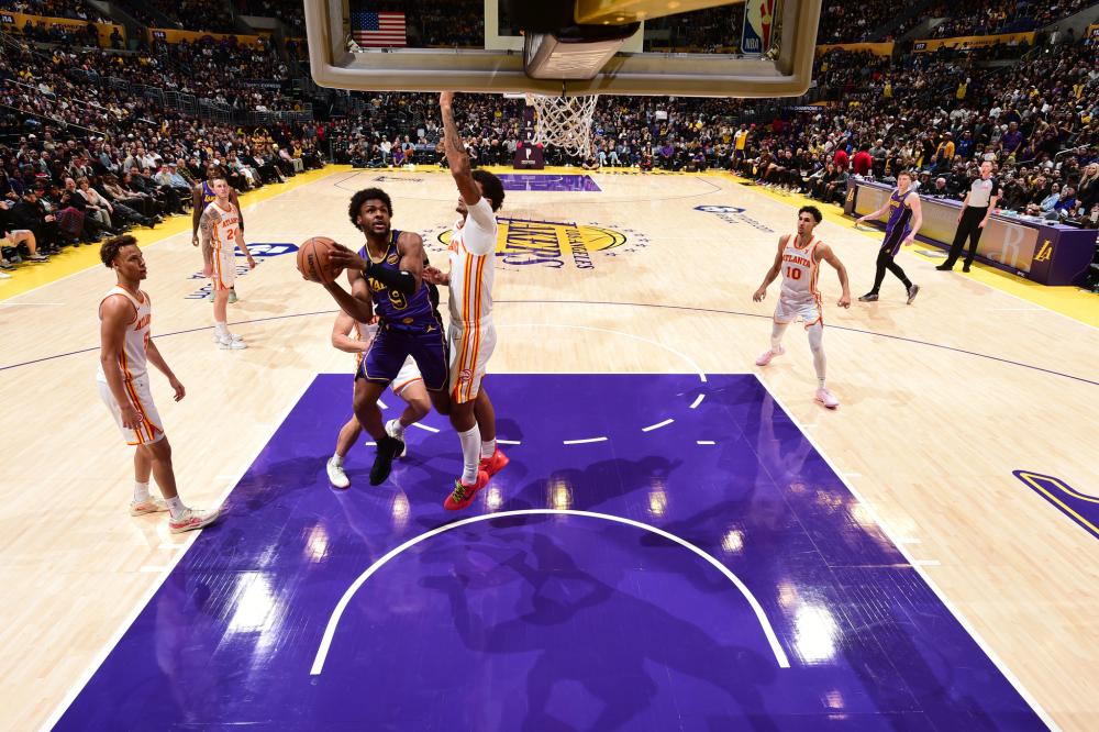 她们期待在 她们期待在