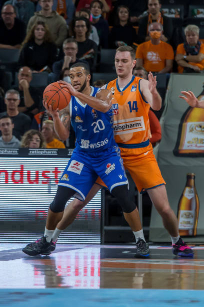 成为了潜在 成为了潜在